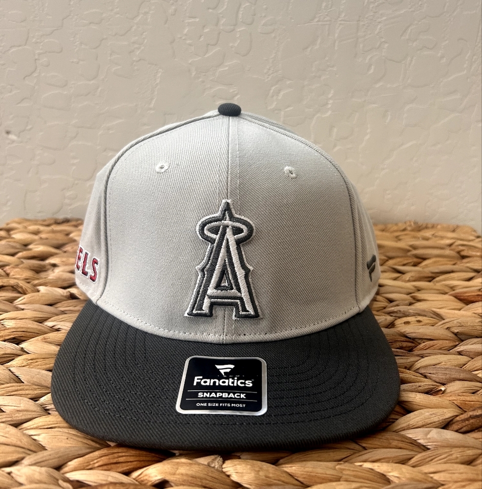 Fanatics Gray and Black Baseball Hat with Embroidered Logo